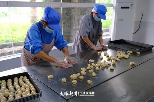 中秋前夕，這家景區古法食品廠加班制作祥月餅，育苗盤的新用途引關注
